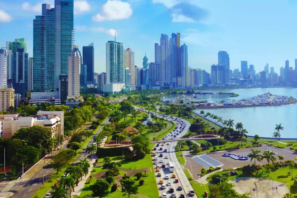 La economía de Panamá creció un 13.6 % en el primer trimestre de 2022